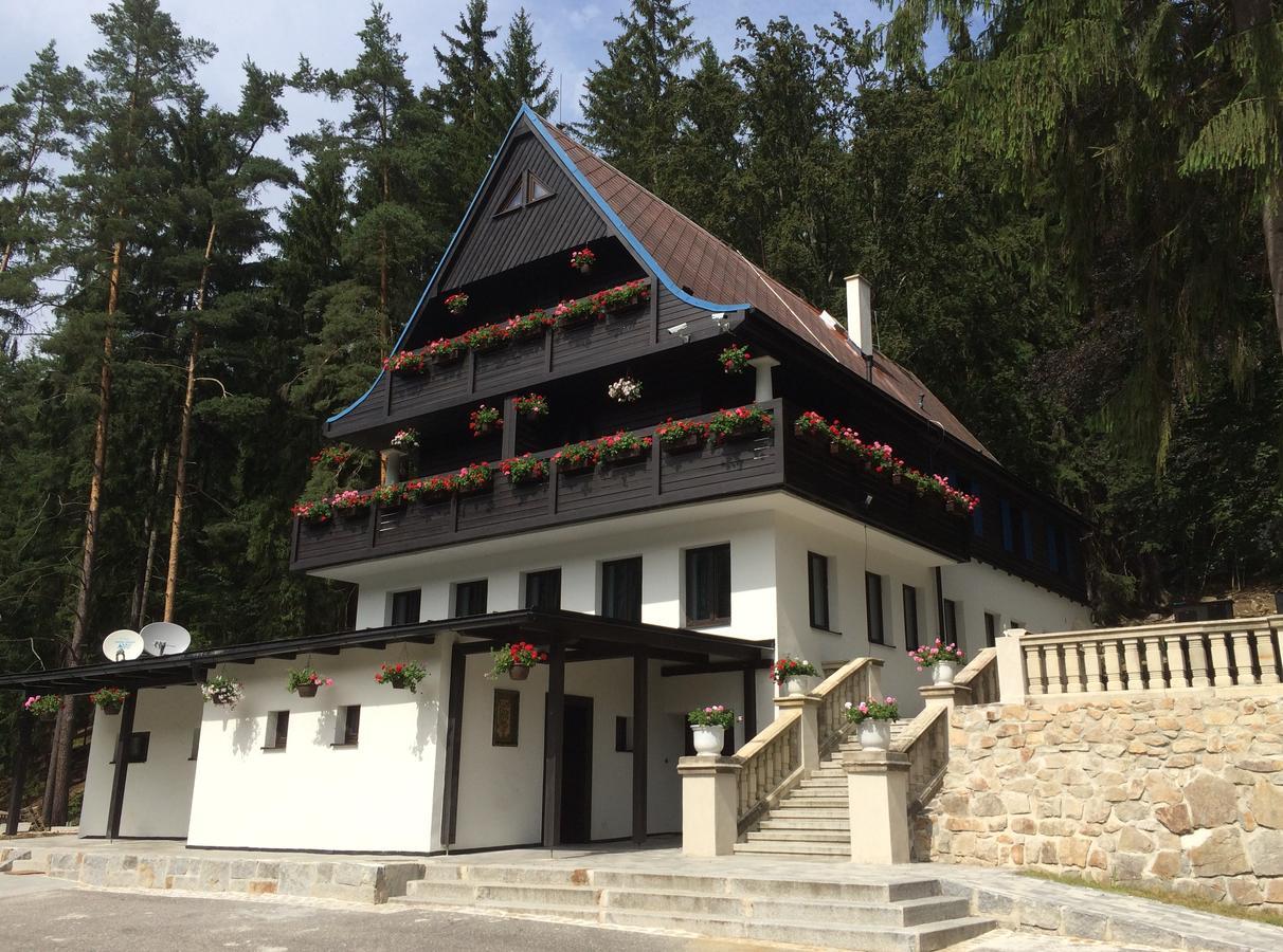 Hunting Lodge Vitkov Sokolov Exteriör bild